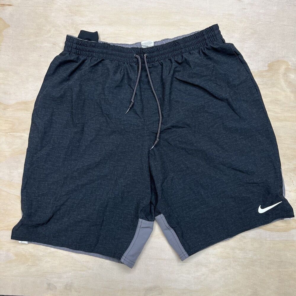 USED 2XL Nike Swimsuit Black Gray Swim Trunks Drawstring Side Pockets Shorts